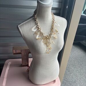 LINK GOLD ACRYLIC NECKLACE